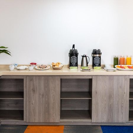 Hotel Bewow Queretaro Ngoại thất bức ảnh