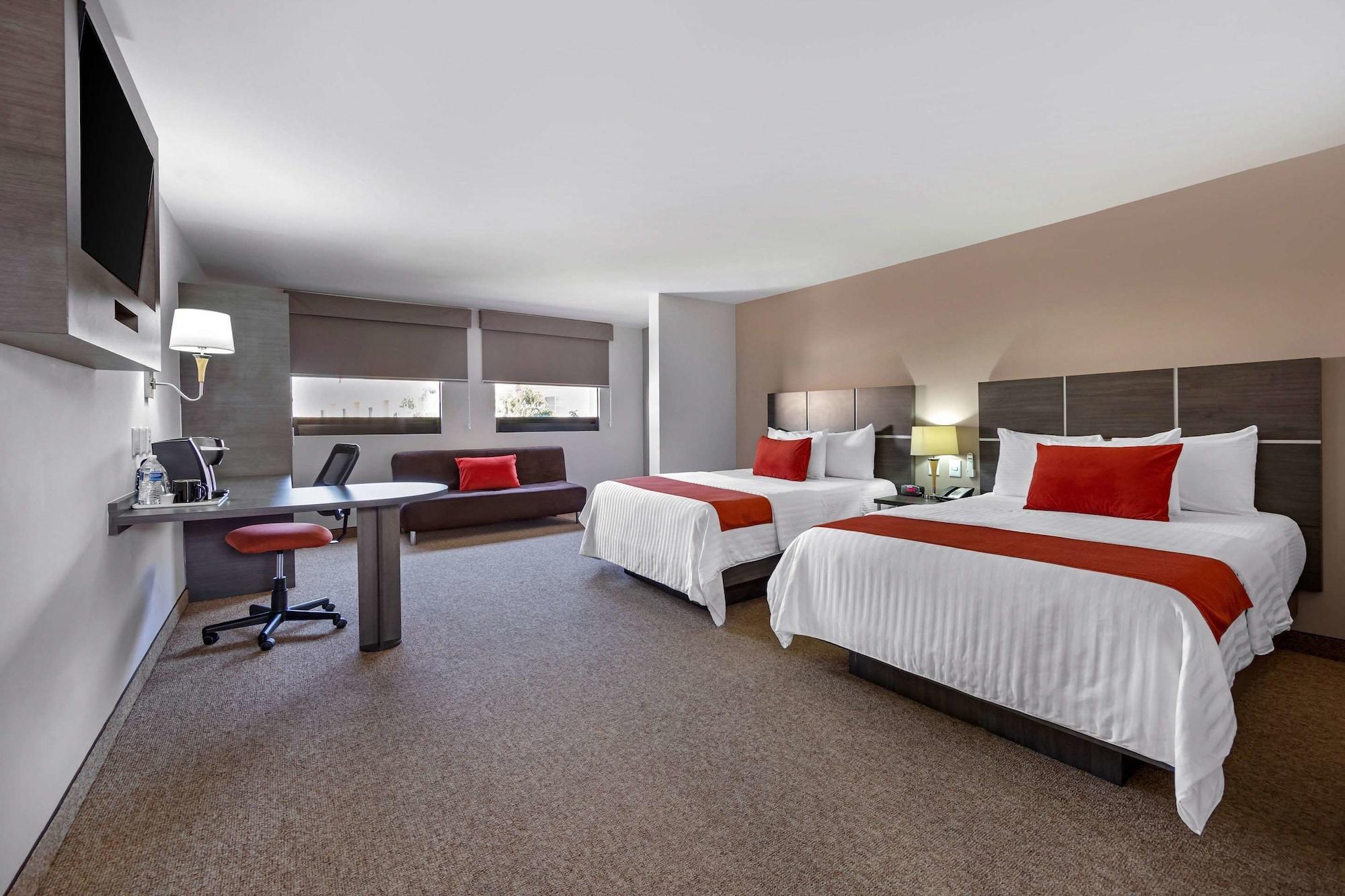 Hotel Bewow Queretaro Ngoại thất bức ảnh
