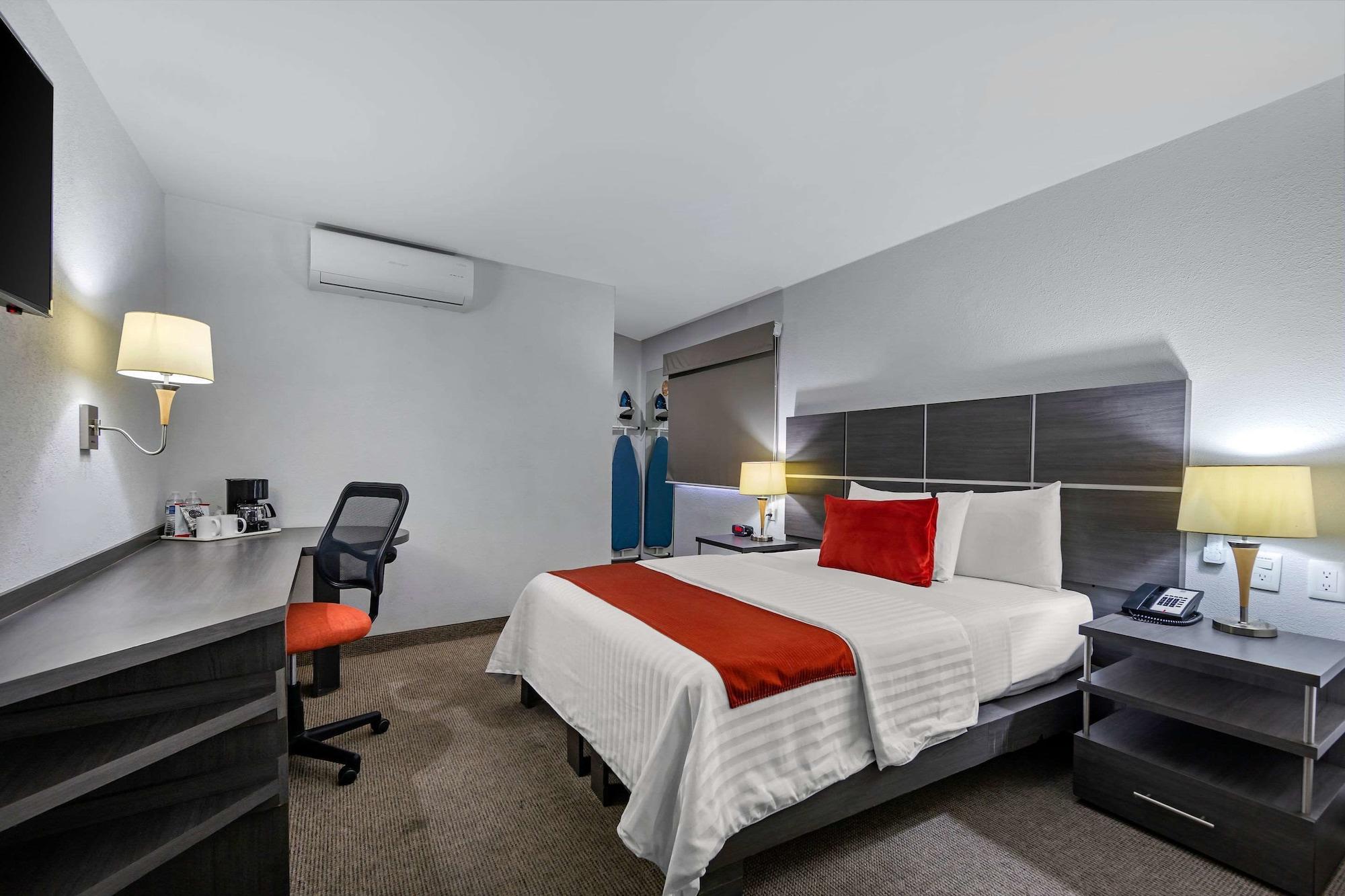 Hotel Bewow Queretaro Ngoại thất bức ảnh