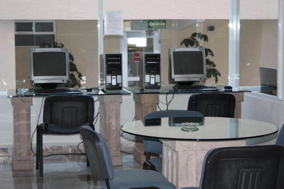 Hotel Bewow Queretaro Ngoại thất bức ảnh